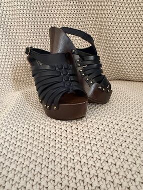 Black Strappy Platform Wedge Sandals